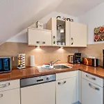 Apartment Domizil Eden - Obergeschoss Goehren-Lebbin