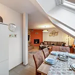 Domizil Eden - Obergeschoss Apartment *