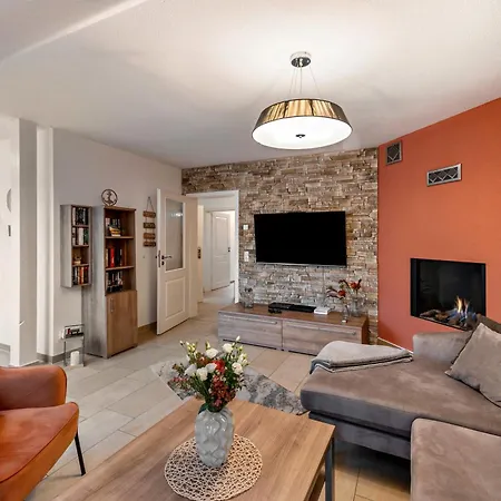 Apartment Domizil Eden - Obergeschoss Goehren-Lebbin